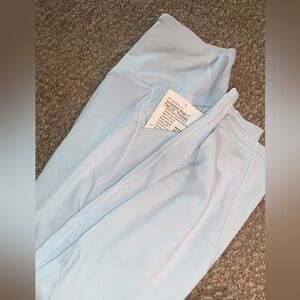 NWT POWDER BLUE LULULEMON ALIGN LEGGINGS SIZE 6